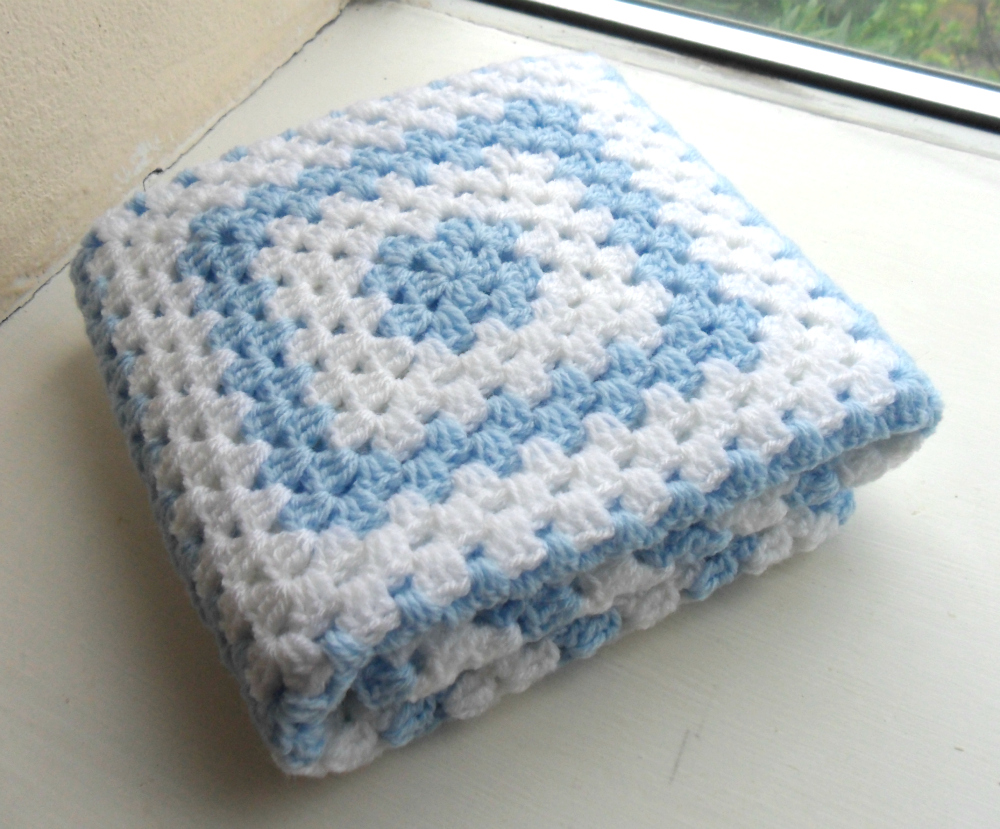 Crochet Granny Square Baby Blanket Blue White on Luulla