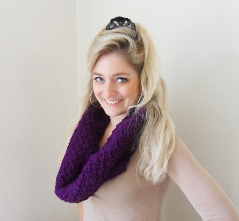 Crochet Cowl Purple Chunky Yarn Infinity Scarf Autumn Winter on Luulla