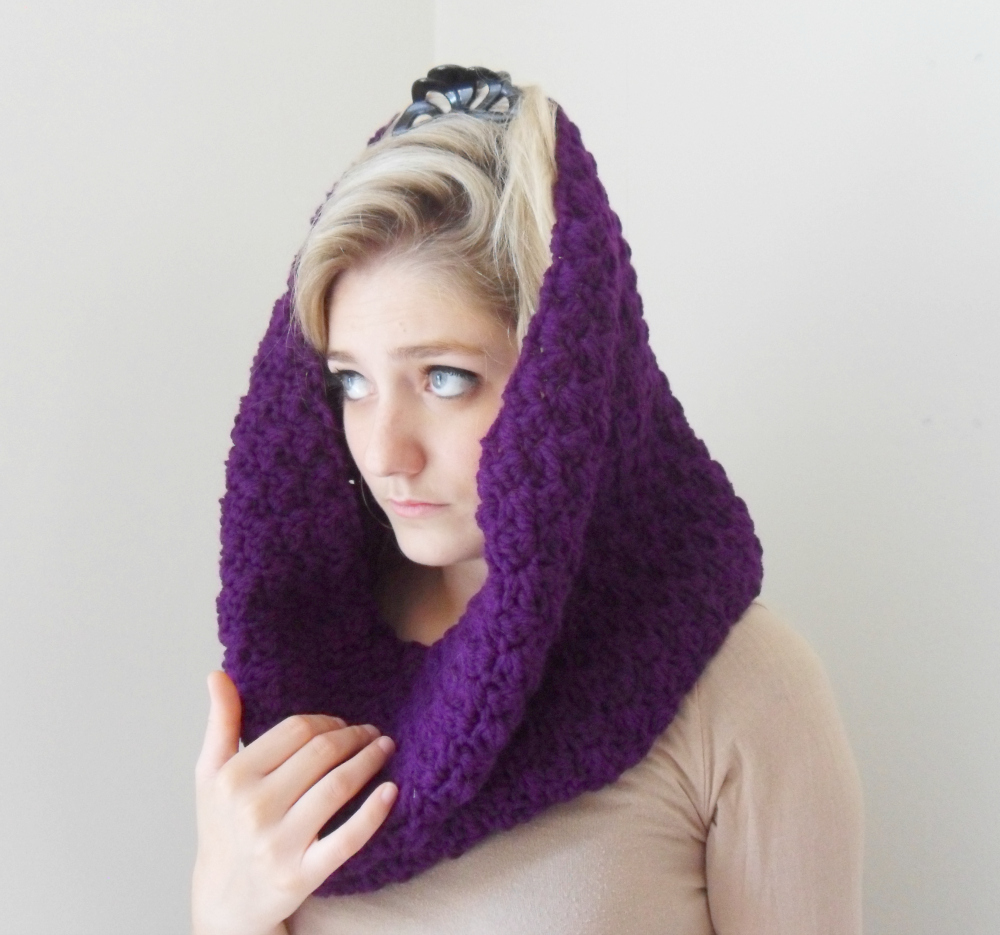 Crochet Cowl Purple Chunky Yarn Infinity Scarf Autumn Winter on Luulla